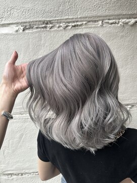 ブロンド(Blonde) ホワイトグレージュ