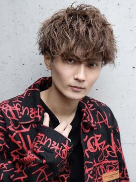 ラナ カスガイ(Lana KASUGAI) ベリーショート/ダークアッシュ/ニュアンスパーマ/韓国マッシュ