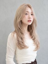 トリニティ(trinity) ブリーチ ダブルカラー ミルクティー ブロンド レイヤーカット