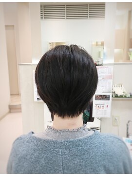 クール ヘアー ギャラリー 神明町店(COOL Hair gallery) 軽やか☆美シルエットショート