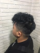 ミミック (mimic)&nbsp;【派手髪】海外風メンズパーマ【ハードパーマ】