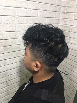 ミミック (mimic) 【派手髪】海外風メンズパーマ【ハードパーマ】