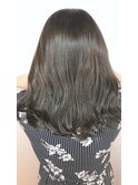 エアリーミディショートパーマ黒髪ホワイトアッシュ