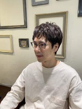 タントラ(tantra) 根元巻きニュアンスパーマ＋ハイライト  グレージュ