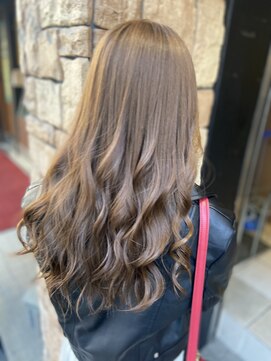 リーオオサカ(Lee Osaka) ミルクティーベージュ×東芽生