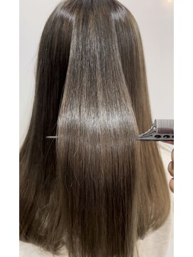 ヨロ(YoLo.) 髪質改善トリートメント