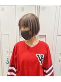 パッツとボブのデザインカラー/ハイライト/ローライト/前下がり