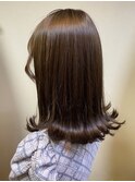 《直方／イルミナカラー》セミロングヘアー
