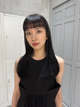 ピノ(pino.) うるつやロングウェーブぱっつん前髪ブルーブラック