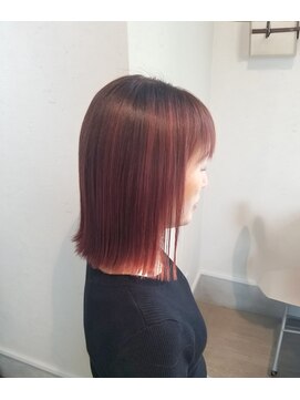 ヘアーアンドネイル ルシア(Hair&Nail Lucia) 大人マゼンダレッドカラー