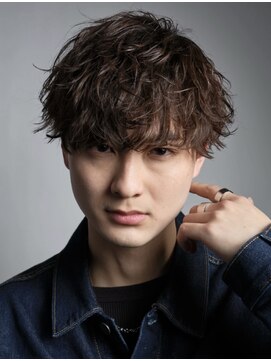 インフィニス 恵比寿(Infinis) 波巻きツイストスパイラルマッシュ刈り上げメンズカットパーマ