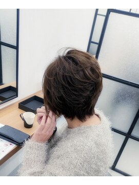 アイティ バイ イロヘア(aiti by ilo.hair) 大人かっこいいショートボブ