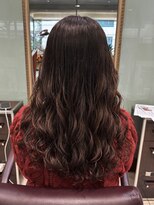 アメリ バイ アピッシュ(Amelie by apish) しっかりめコテ巻き風パーマ
