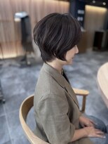 大人ひし形ショートボブ×ソフトアッシュ　五十嵐