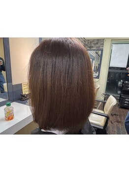 丁寧なカウンセリングで、あなたの理想の髪色を実現。大人女性の艶に溢れる上品なスタイルに…♪