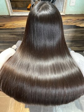 ルッカ 警弥郷店(Lucca) ロングヘア