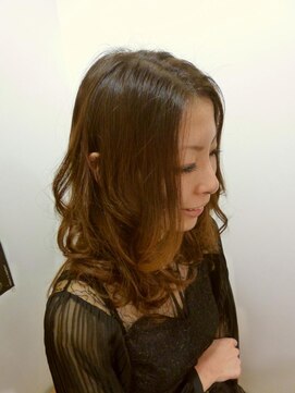 ヘアー クラフトワーク(HAIR CRAFT WORK) うるツヤストレートカール