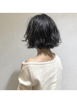 ドールヘアー(Doll hair) シックなブラックカラー