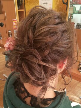 アメイジングヘアー 千歳店(AMAZING HAIR) 【AMAZING HAIR 千歳店/村山】ゆるふわアップスタイル