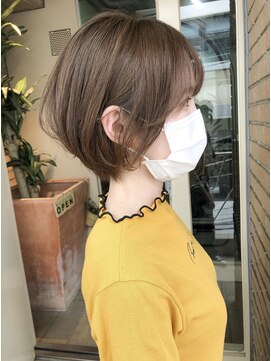 サロンドミルク 新百合ヶ丘店(salon de MiLK) 赤みの少ないグレージュの大人可愛いショート［新百合ヶ丘]
