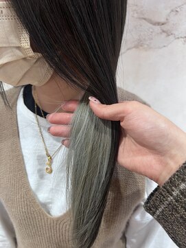 ルララドゥ 【デザインカラー】インナーカラーカーキーアッシュベージュ