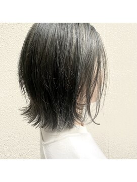 エン(en.) 外はねボブ/ハイトーン/ハイライト