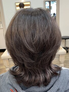 アルターリール(aL ter Rire) 黒髪/クラゲヘアー/オリーブグレー/小顔/ココアベージュ/澤瑞絵