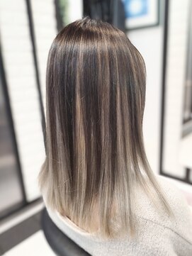 ヘアースタジオ ジェイワン(hair studio J ONE) 【逆アンブレラカラー】20代30代40代50代　ブリーチカラー