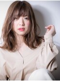 くすみベージュアッシュ抜け感外ハネくびれヘアv川口30代40代