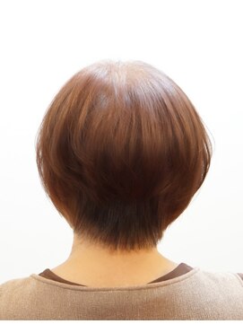 シャイニーソルン 髪のパサつきが極上ヘアエステで髪がふっくらツヤ髪になりました