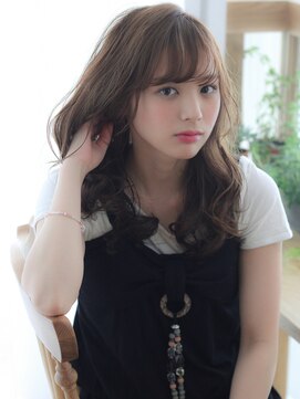 ヴィヴィ(VIVIE) 似合わせ大人ガーリーダークアッシュミディアムレイヤーカット