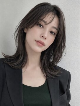 ザビー(THE B) 本八幡×くびれミディ×透明感ブラウン