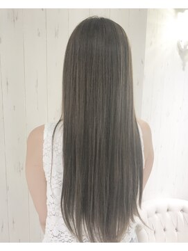 ラ ブランシュ 大宮(La Blanche) 【大宮/大宮駅東口】oOホワイトアッシュOo イルミナカラー