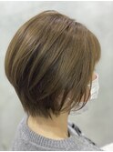 ショートボブ