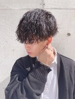 チリつかないツイストスパイラルパーマ　メンズカット