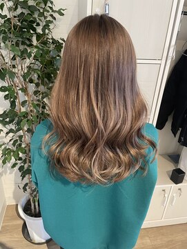 グリーンルームセカンド 結城店(GREEN ROOM. 2nd) ブリーチ履歴ありの退色をいかした透明感カラー×ベージュ