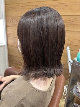 リーク(LEEK) 外ハネボブ×オリーブカラー♪