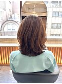 無造作なナチュラルパーマミディ　　五十嵐