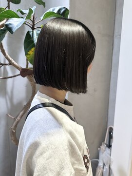 セイドット リー(Say. Ree) Say.切りっぱなしボブアッシュブラックグレージュカラー表参道