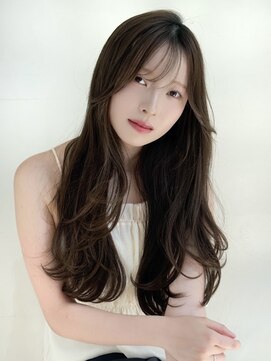 ザックラフィネ(ZACC raffine) アッシュブラウン/レイヤーカット/ウェーブヘア