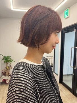ヌビラ(Nubira) ナチュラルブラウン/透明感カラー/顔周り小顔ボブ/西千葉