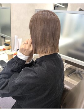 キートス(Kiitos) ★20代30代40代ボブ大人可愛い美人ベージュ梅田大阪