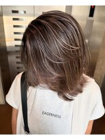 ルーフ 町田店(LUFE)&nbsp;細めハイライトカラー