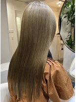 レア 表参道(L'ea)&nbsp;大人ガーリーダークアッシュ似合わせカットミディアムレイヤー