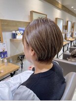 ミラバイケンジ 藤沢(Mira by KENJE)&nbsp;広がる髪を抑える丸みショート/30代/40代/50代[藤沢/ショート]