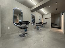 ラニシス ヘアー(Lanisis Hair)の雰囲気（【店内】グレー基調で落ち着いた店内/プルエクステ/ハイトーン）