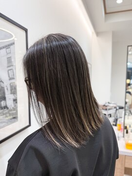 ガレリアエレガンテ 栄店(GALLARIA Elegante) ハイライト/地毛ハイライト/白髪ぼかし/ロングレイヤー