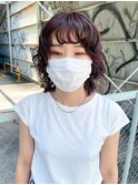 ミディアムウルフパーマ　パーマへア　暖色カラー　赤