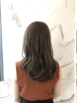 カノイ(KANOI) 大人可愛い【20代30代40代 】無造作レイヤーミディアム