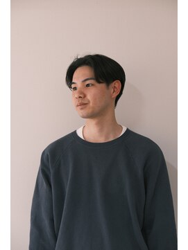 フェイヴィーズ(FavyS) センターパート ニュアンスパーマ ツーブロック メンズヘア